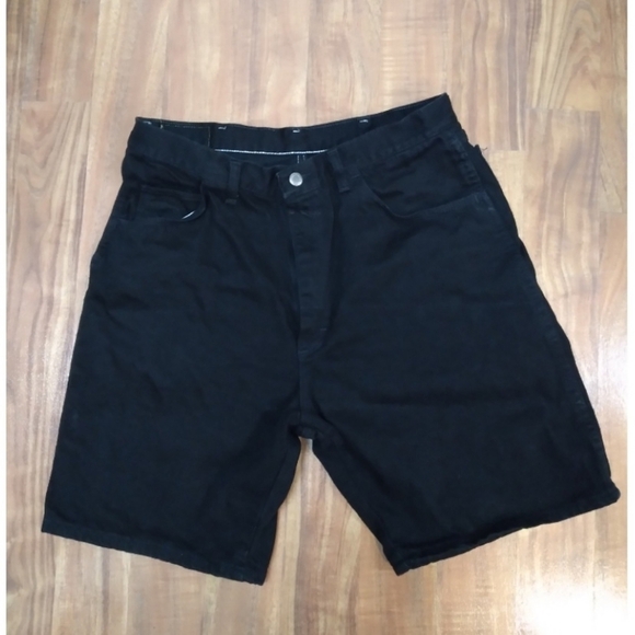 Wrangler black jean shorts waist 36 - Picture 1 of 7